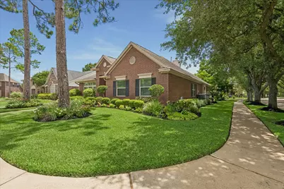 13902 Mill Garden Court, Houston, TX 77059 - Photo 33
