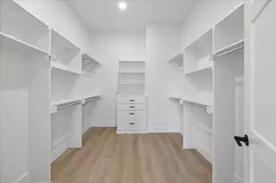 1421 E 36th St, Houston, TX 77022 - Photo 17