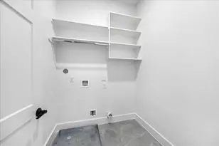 1421 E 36th St, Houston, TX 77022 - Photo 21