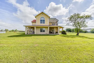 1241 Terrazas Lane, Sealy, TX 77474 - Photo 17