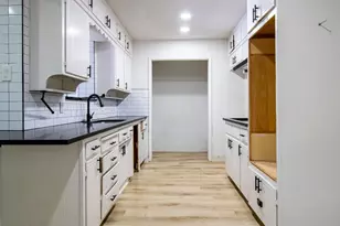 2106 Guinevere St, Arlington, TX 76014 - Photo 7