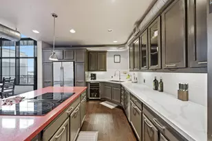 1005 S Shepherd Dr, Houston, TX 77019 - Photo 25