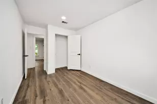 33 Kittiwake Ct, The Woodlands, TX 77380 - Photo 17