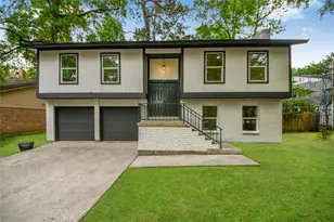 33 Kittiwake Ct, The Woodlands, TX 77380 - Photo 1