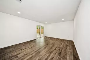 33 Kittiwake Ct, The Woodlands, TX 77380 - Photo 23