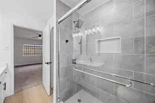 12703 Redfern Dr, Houston, TX 77048 - Photo 17