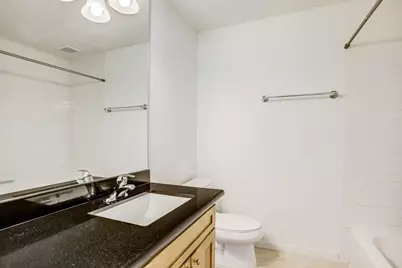 415 Hawthorne Street #4, Houston, TX 77006 - Photo 5
