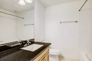 415 Hawthorne St, Houston, TX 77006 - Photo 5