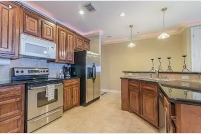17926 Kingston Cove Lane #206, Willis, TX 77318 - Photo 5