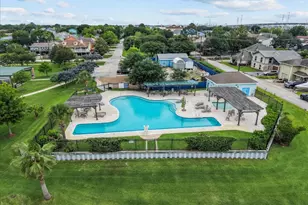 88 Bayou Ln, Kemah, TX 77565 - Photo 3