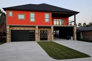 88 Bayou Ln, Kemah, TX 77565 - Photo 1
