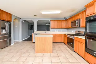1910 Poco Dr, Missouri City, TX 77489 - Photo 9