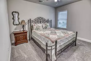 2002 Vineyard Pass, Brenham, TX 77833 - Photo 15
