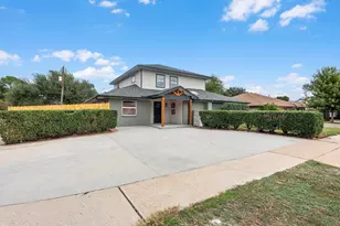 10514 Emnora Ln, Houston, TX 77043 - Photo 3