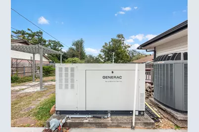 10514 Emnora Lane, Houston, TX 77043 - Photo 47