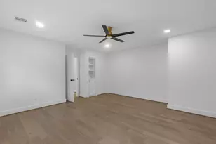 10514 Emnora Ln, Houston, TX 77043 - Photo 23