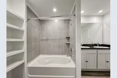 5715 Vintage Oakmont Dr, Houston, TX 77373 - Photo 35