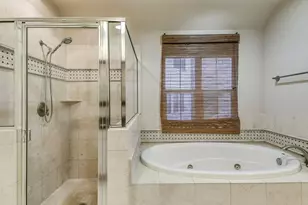 9607 Pemberton Trce, Houston, TX 77025 - Photo 9