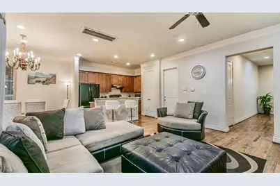 9607 Pemberton Trace, Houston, TX 77025 - Photo 3