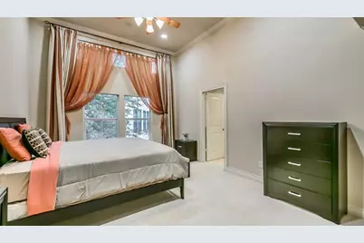 9607 Pemberton Trace, Houston, TX 77025 - Photo 7
