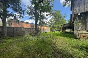 14707 Susie Ln, Alvin, TX 77511 - Photo 5