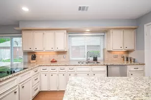 3814 St Michaels Ct, Sugar Land, TX 77479 - Photo 13