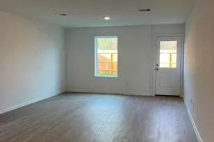 20183 Green Mallard St, Crosby, TX 77532 - Photo 5