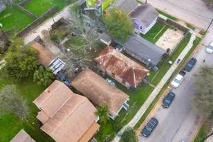 2806 Avenue L, Galveston, TX 77550 - Photo 21