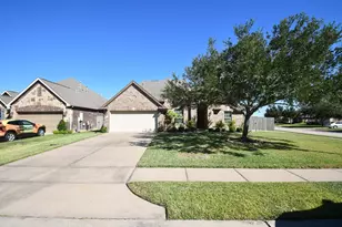6304 Wood Creek Ln, League City, TX 77573 - Photo 1