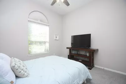 6304 Wood Creek Lane, League City, TX 77573 - Photo 11