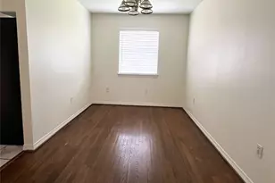 8625 Dunlap St, Houston, TX 77074 - Photo 5
