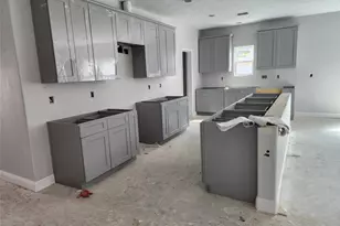 213 Adoue Ave, Baytown, TX 77520 - Photo 11