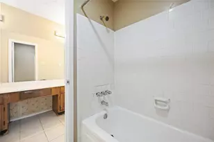 3811 Meadow Pl Dr, Houston, TX 77082 - Photo 17