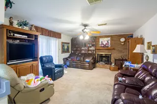 8819 Dowdell Rd, Tomball, TX 77375 - Photo 7