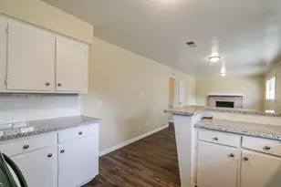 5755 Oakham St, Houston, TX 77085 - Photo 7