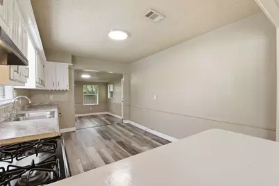 1109 E Walker Street, League City, TX 77573 - Photo 15