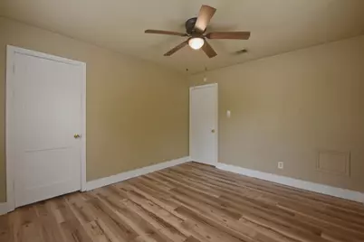 1109 E Walker Street, League City, TX 77573 - Photo 37