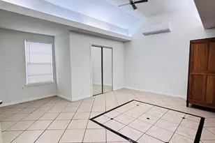 7618 Linden St, Houston, TX 77012 - Photo 3