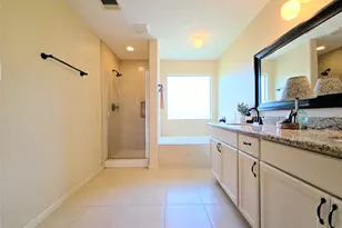 5102 Panay Park Dr, Houston, TX 77048 - Photo 17