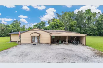 208 Barnes, Dayton, TX 77535 - Photo 7