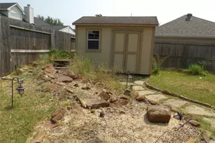 1902 S Carlsbad Ln, Deer Park, TX 77536 - Photo 3