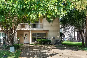 3902 Knollcrest Dr, Montgomery, TX 77356 - Photo 3