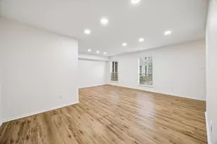 357 N Post Oak Ln, Houston, TX 77024 - Photo 5