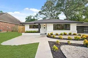 4813 Hummingbird St, Houston, TX 77035 - Photo 1