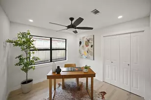 4813 Hummingbird St, Houston, TX 77035 - Photo 19