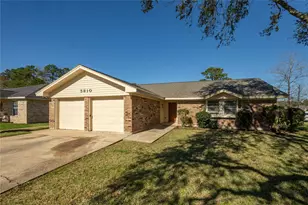 5810 Meadowview Rd, Beaumont, TX 77708 - Photo 1