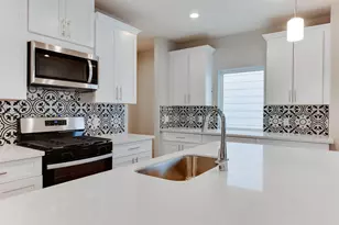 6619 Ezzard Charles Ln, Houston, TX 77091 - Photo 15