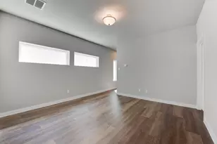 6619 Ezzard Charles Ln, Houston, TX 77091 - Photo 23
