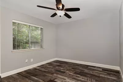 24 Green Field Place, The Woodlands, TX 77380 - Photo 11