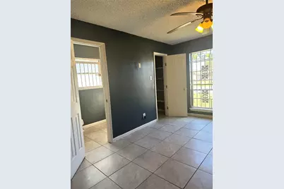 7118 Heron Drive, Houston, TX 77087 - Photo 11